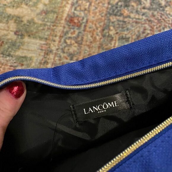 HP✨🎉(NWOT) Lancôme cosmetic bag - Picture 4 of 7